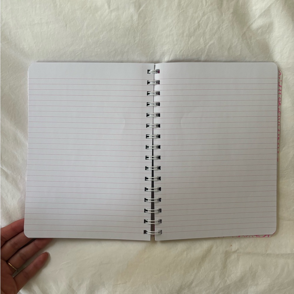 Lilly Pulitzer - NIB notebook - Picture 4 of 4